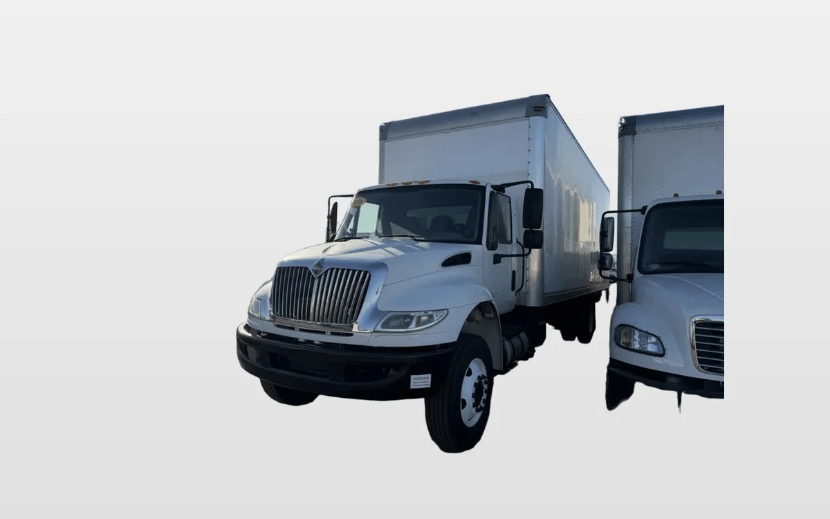 2016 International 4300 - image 1