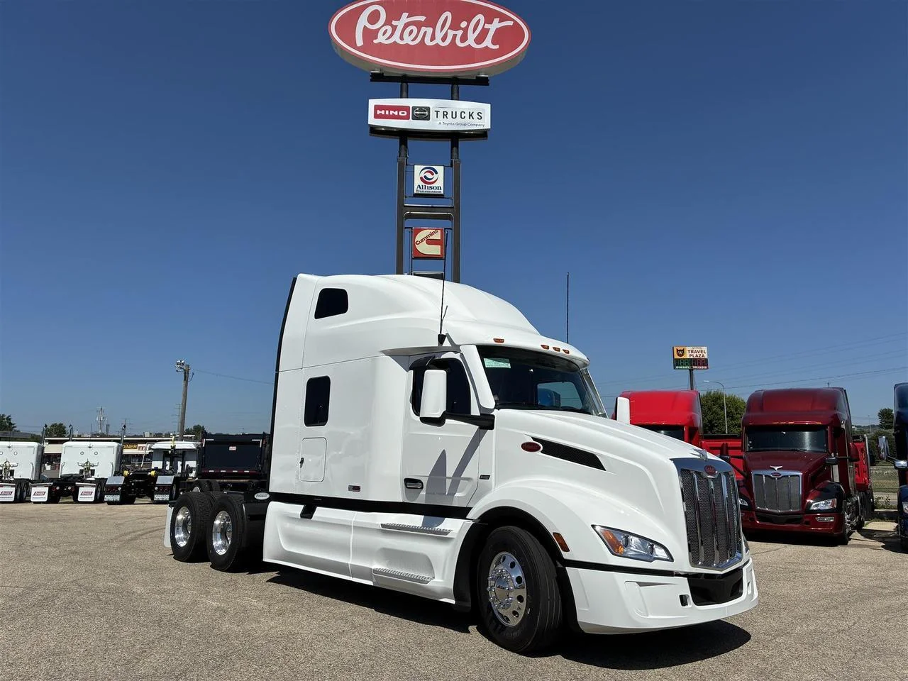 2027 Peterbilt 579 in South St. Paul, MN — photo 6