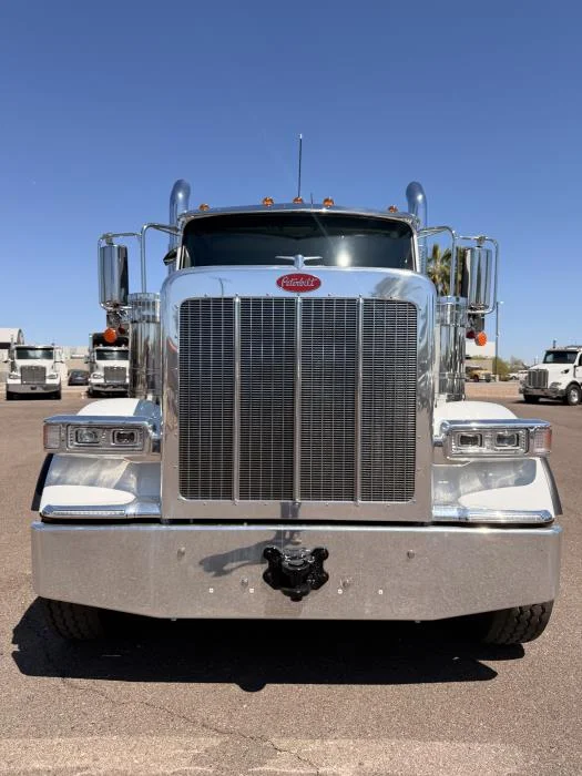 2027 Peterbilt 589 in Phoenix, AZ — photo 3