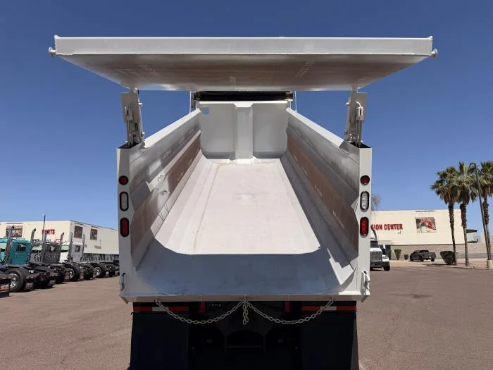 2027 Peterbilt 589 in Phoenix, AZ — photo 15