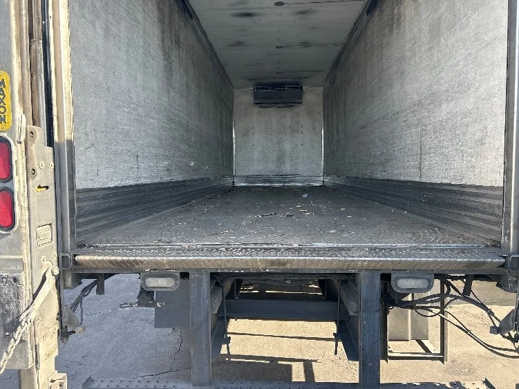 2019 Freightliner M2 106 - image 10