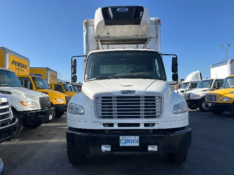 2019 Freightliner M2 106 - image 2