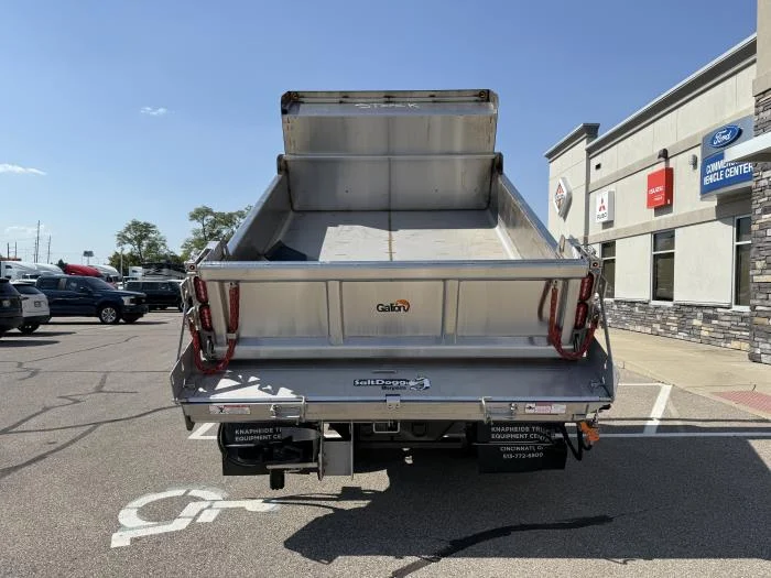 2025 Ford F-600 — photo 29