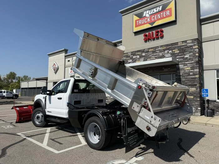 2025 Ford F-600 — photo 30