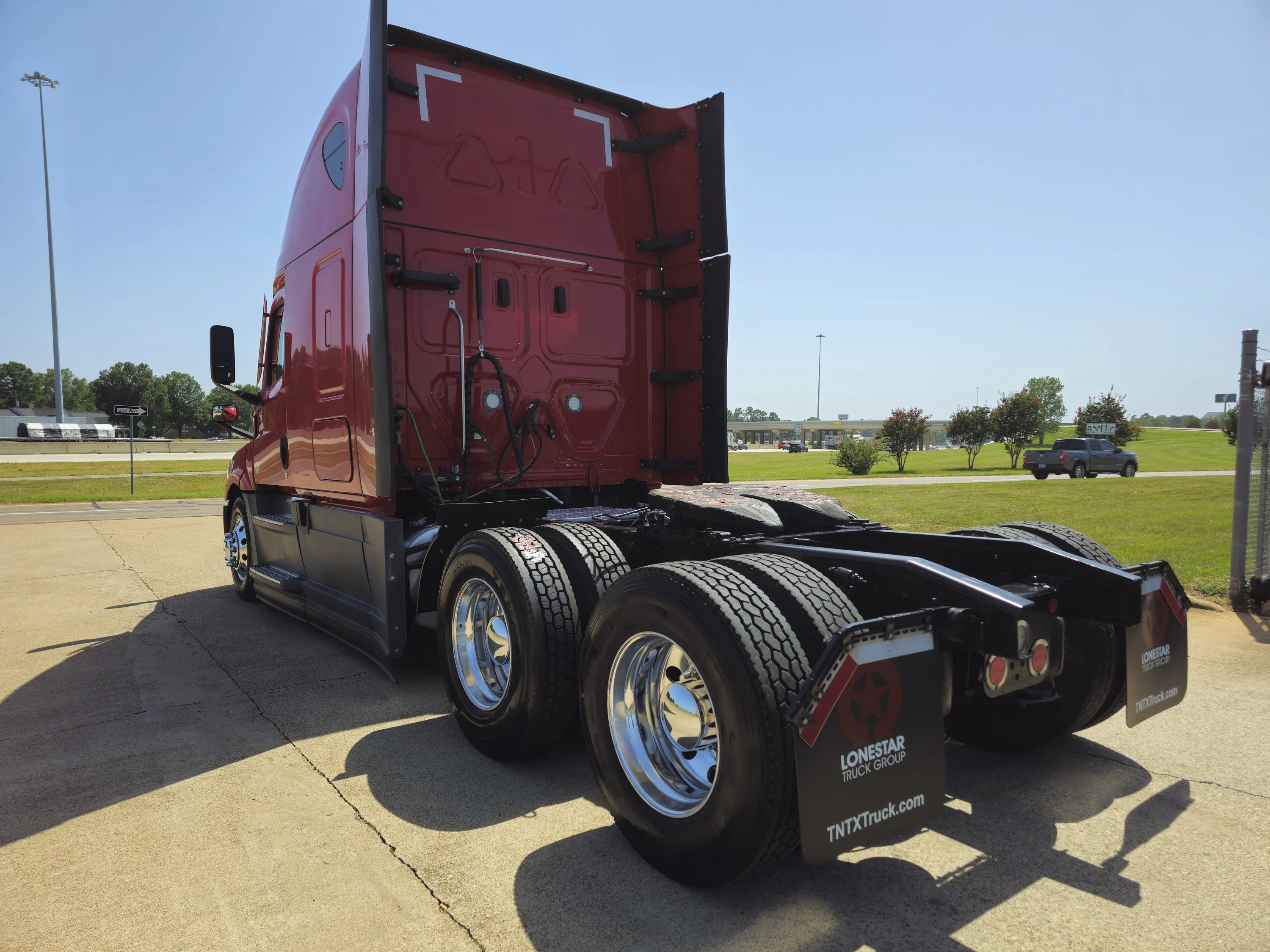 2023 Freightliner — photo 3