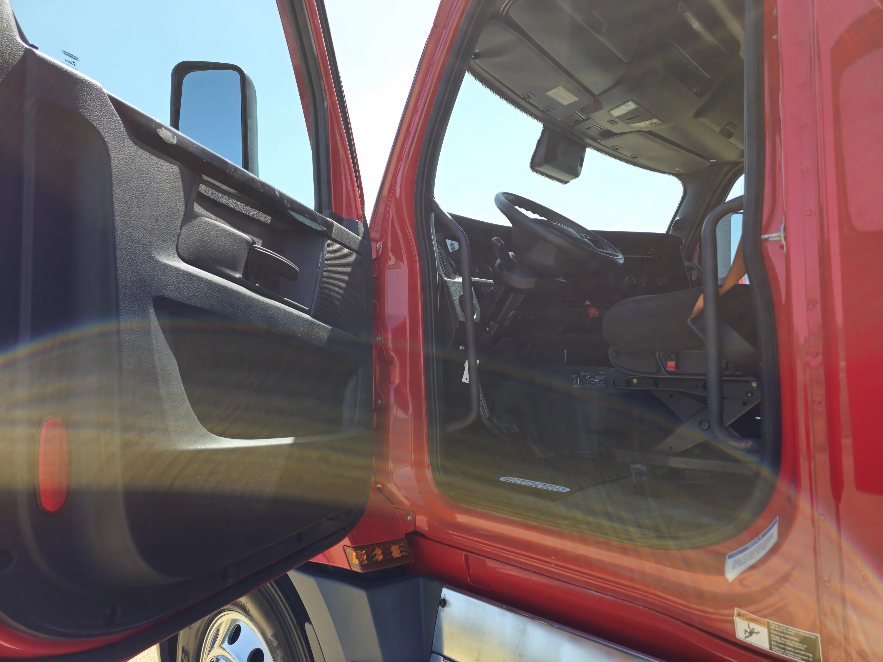 2023 Freightliner — photo 19
