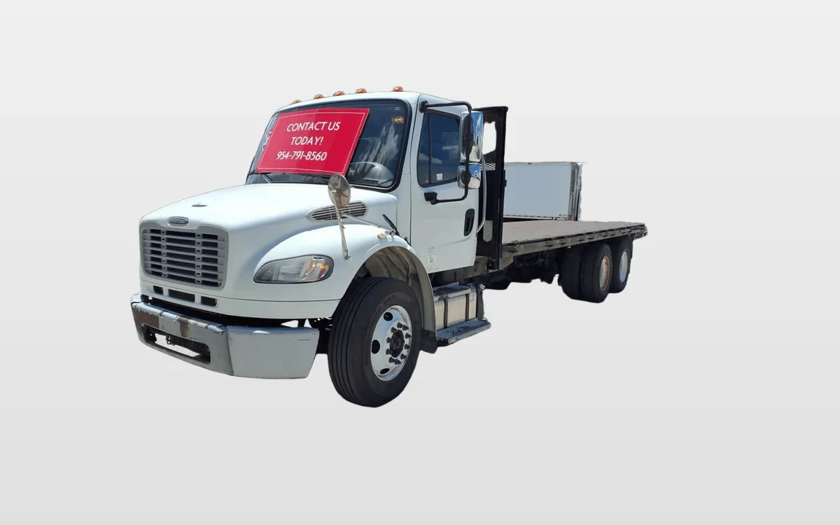 2015 Freightliner M2 106 - image 1