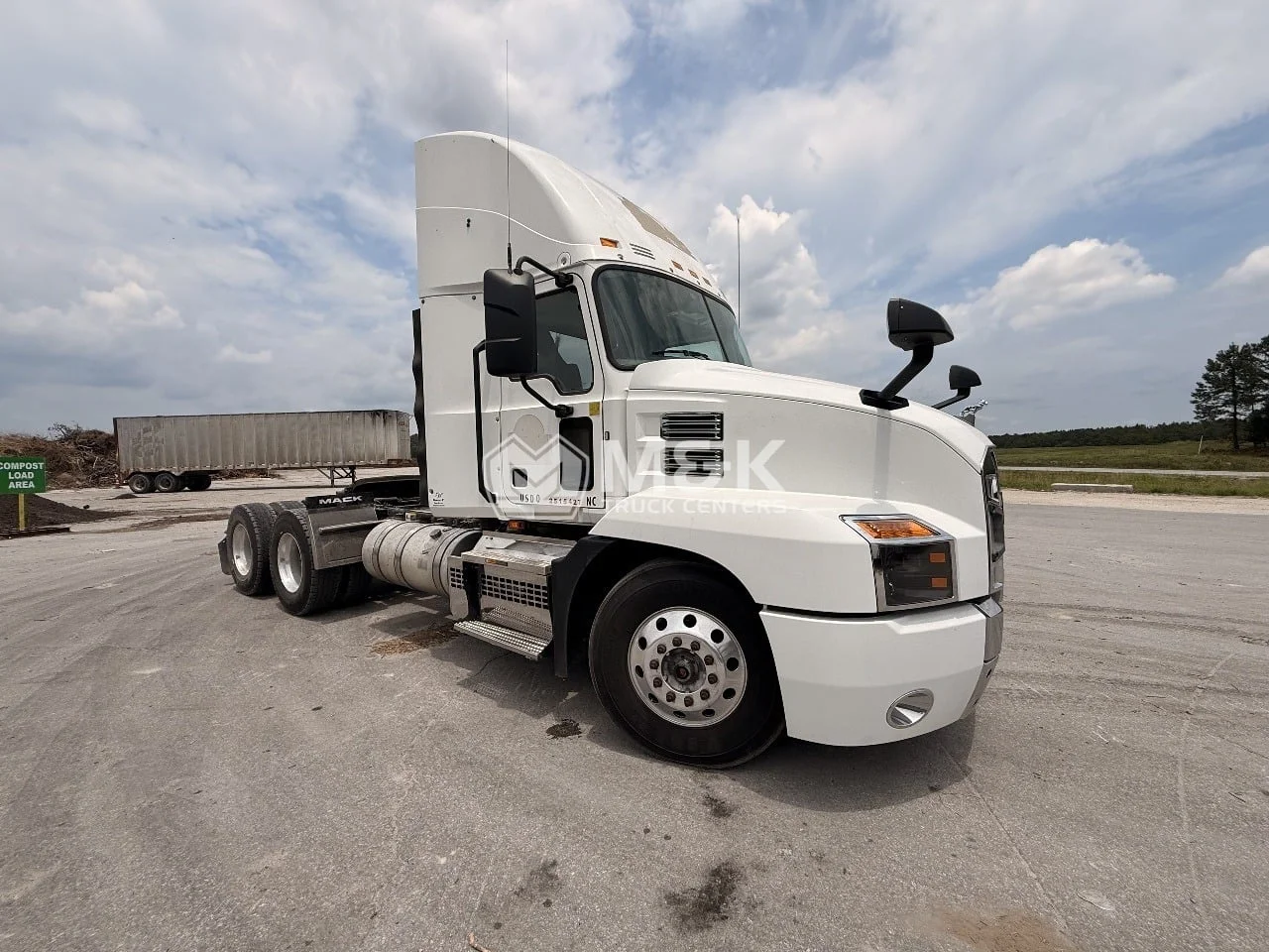 2020 Mack in Pendleton, IN