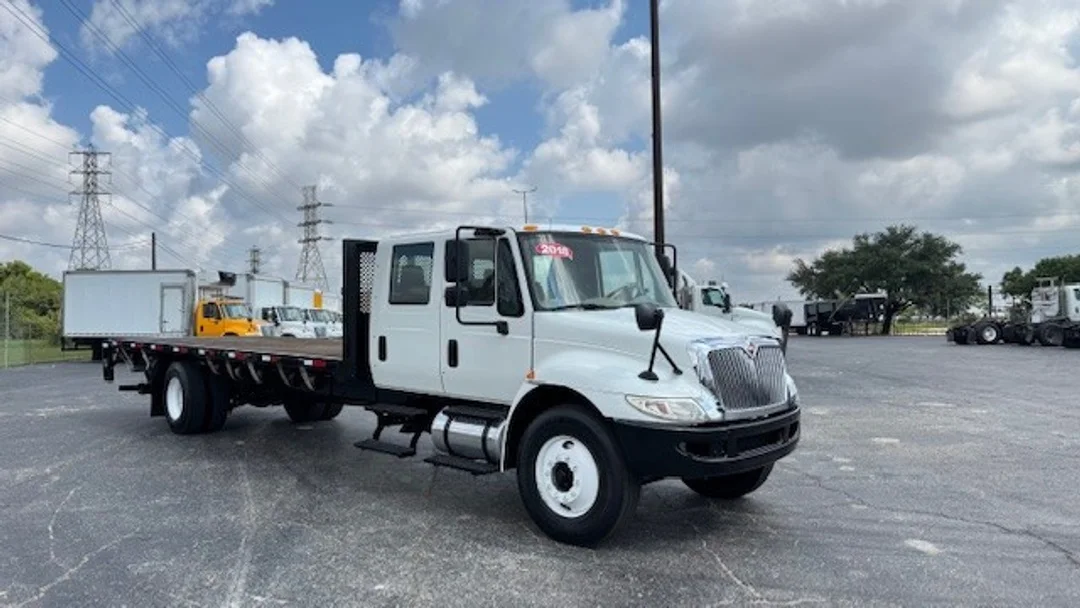 2018 International 4300 in HOUSTON, TX