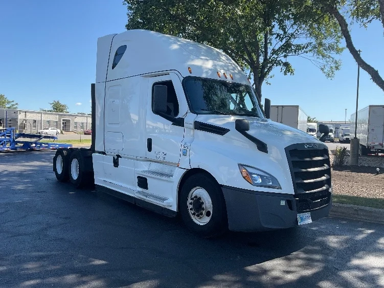 2022 Freightliner Cascadia in Monmouth Junction, NJ