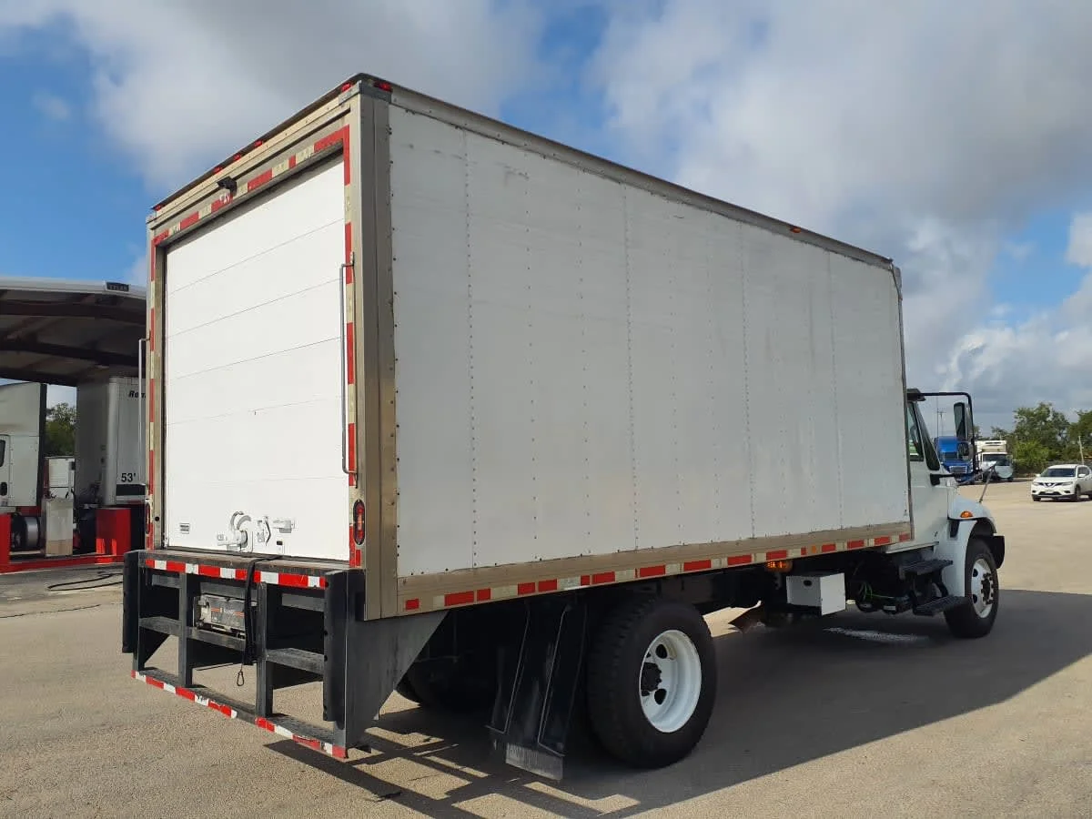 2019 International 4300 in Converse, TX — photo 4
