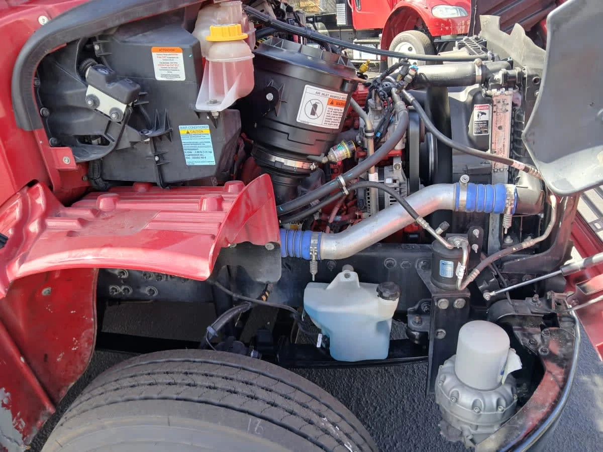 2020 Freightliner M2 106 - image 12