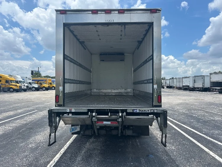 2022 Isuzu NRR in Orlando, FL — photo 8