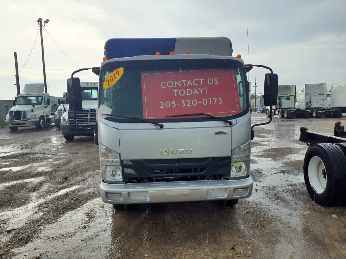 2019 Isuzu NRR in Birmingham, AL — photo 2