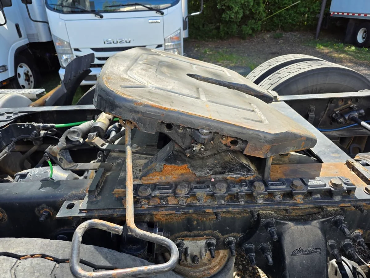 2019 Freightliner Cascadia - image 10