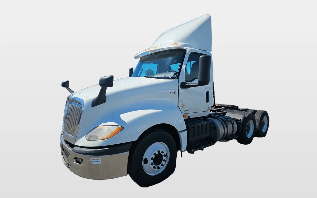 2018 International - image 1