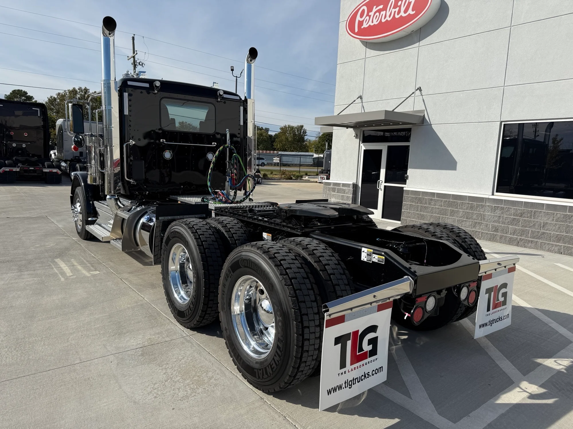 2026 Peterbilt 589 in Lowell, AR — photo 3
