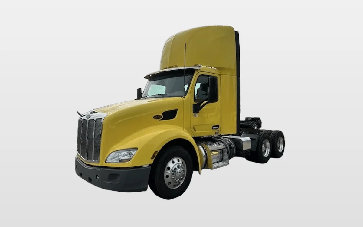 2021 PETERBILT 579 - image 1