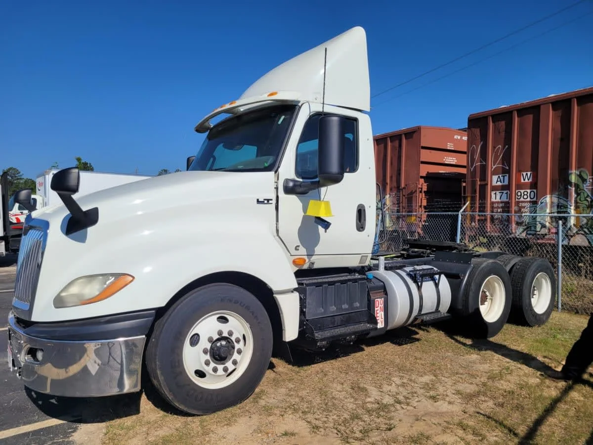 2020 International LT in Jacksonville, FL