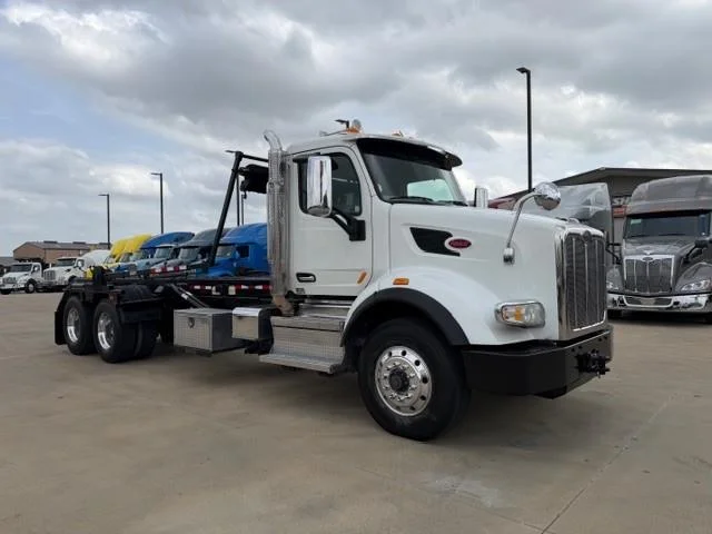 2019 Peterbilt 567 - image 13