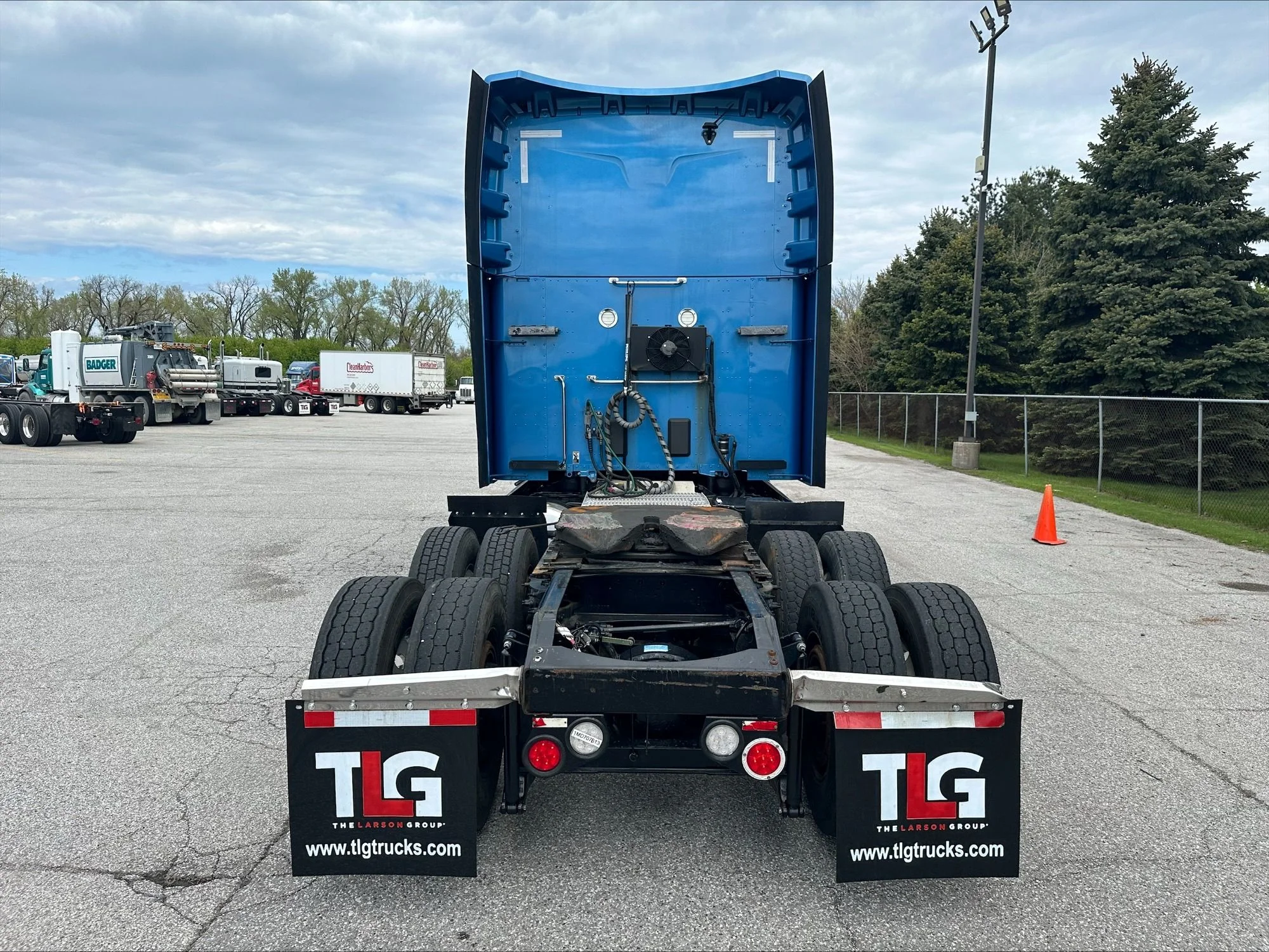 2021 Peterbilt 579 in Portland, OR — photo 4
