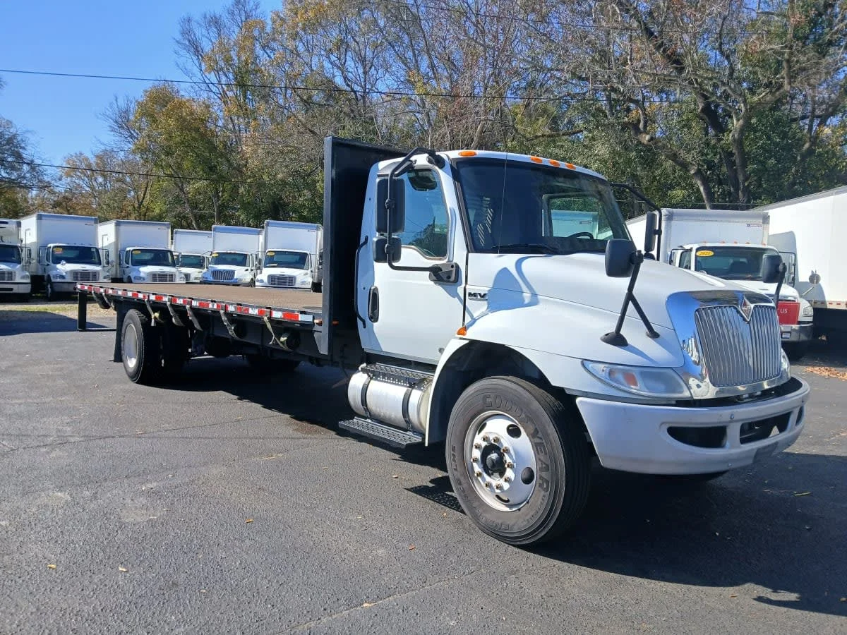 2020 International MV in Jacksonville, FL — photo 3