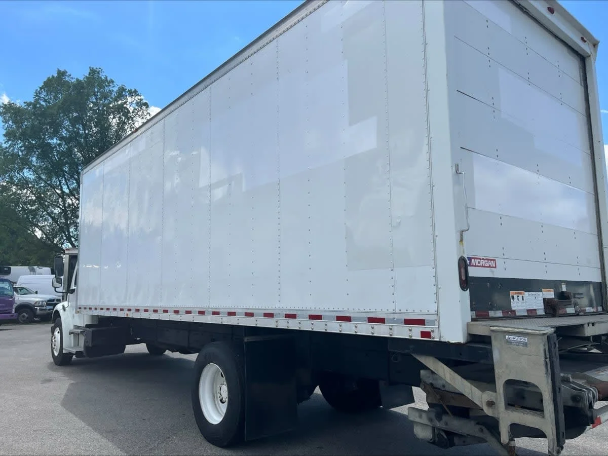 2019 Freightliner M2 106 in Beltsville, MD — photo 6