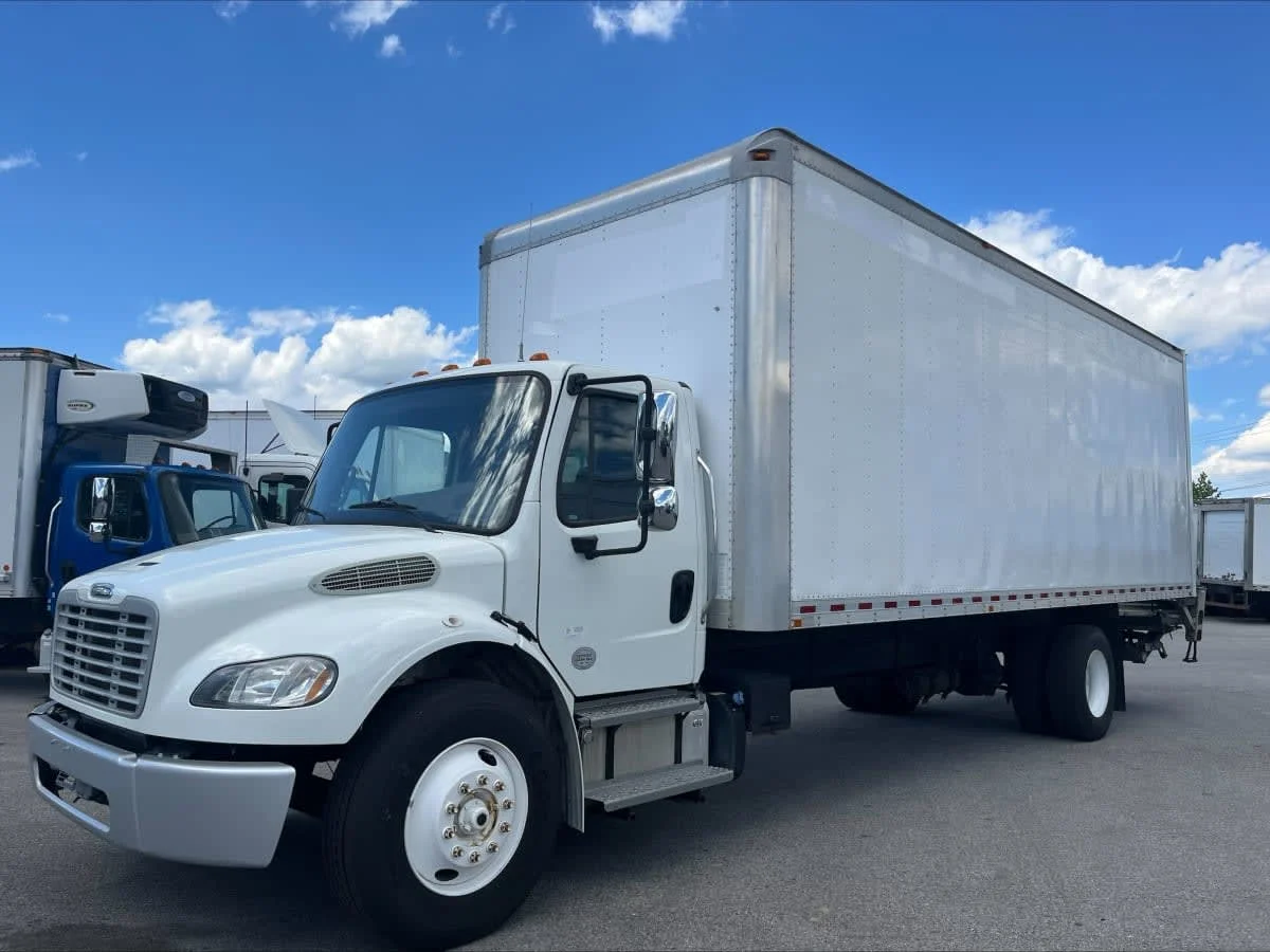 2019 Freightliner M2 106