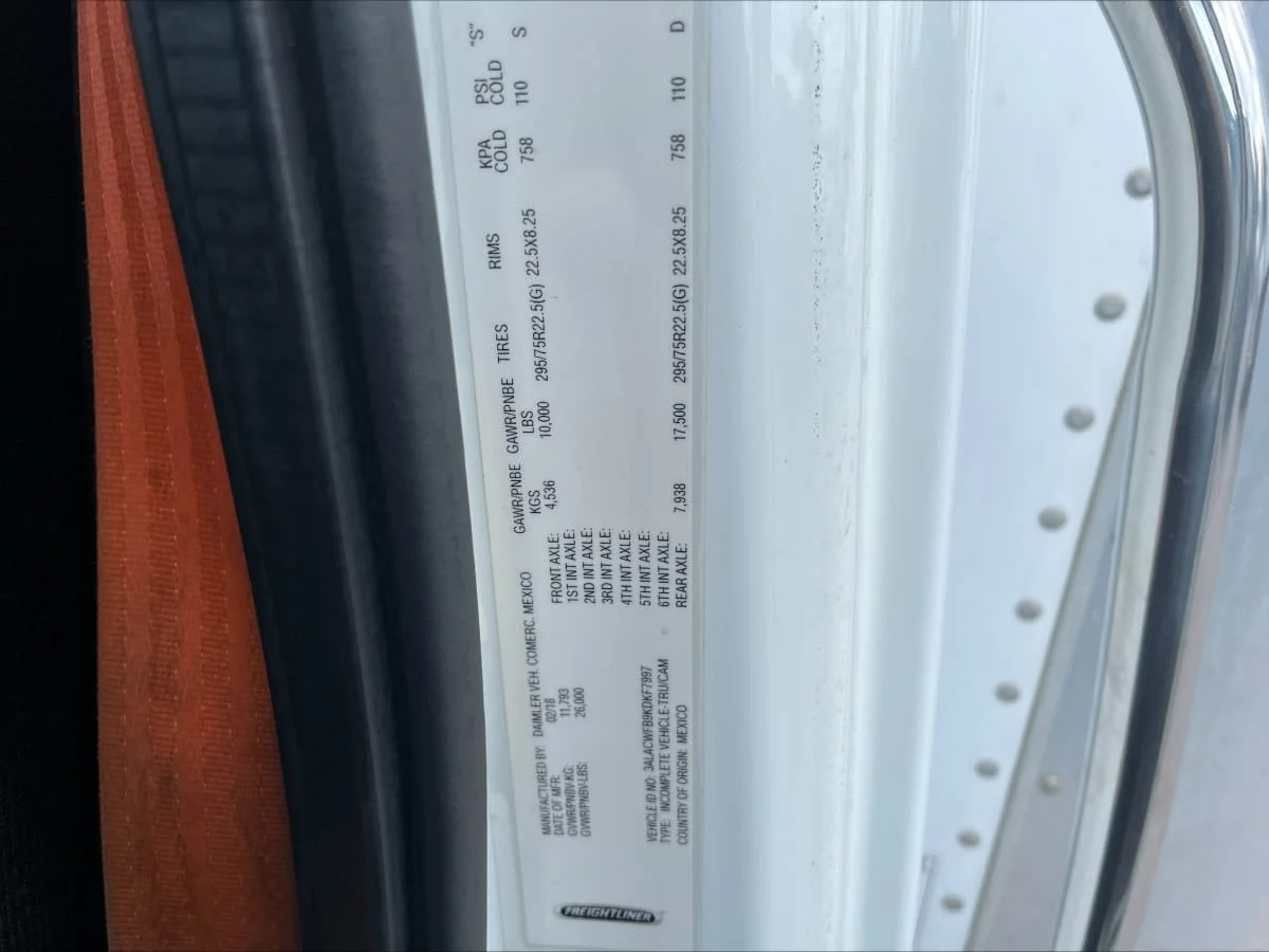 2019 Freightliner M2 106 in Beltsville, MD — photo 10