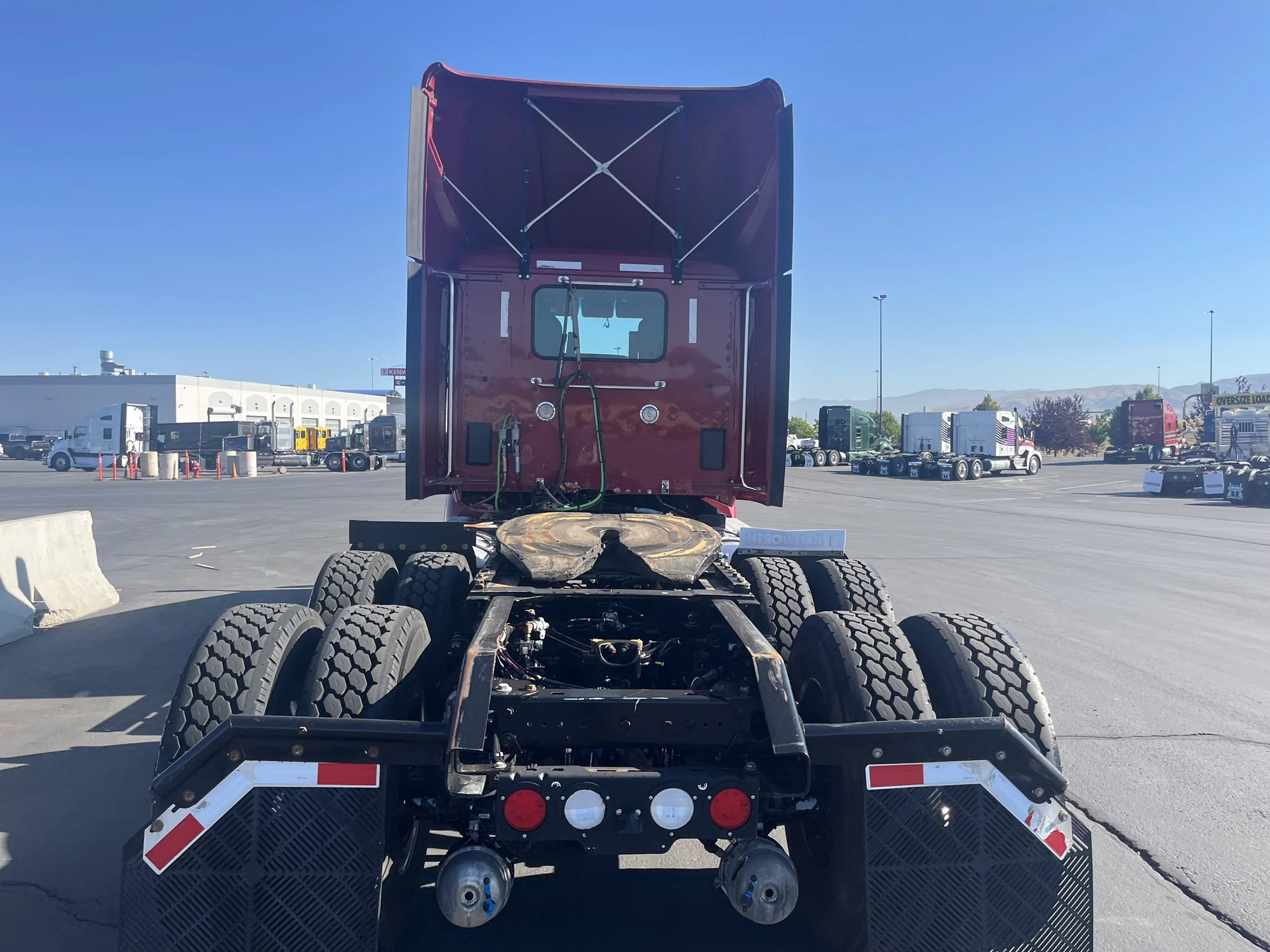 2022 Kenworth T880 in Idaho Falls, ID — photo 4