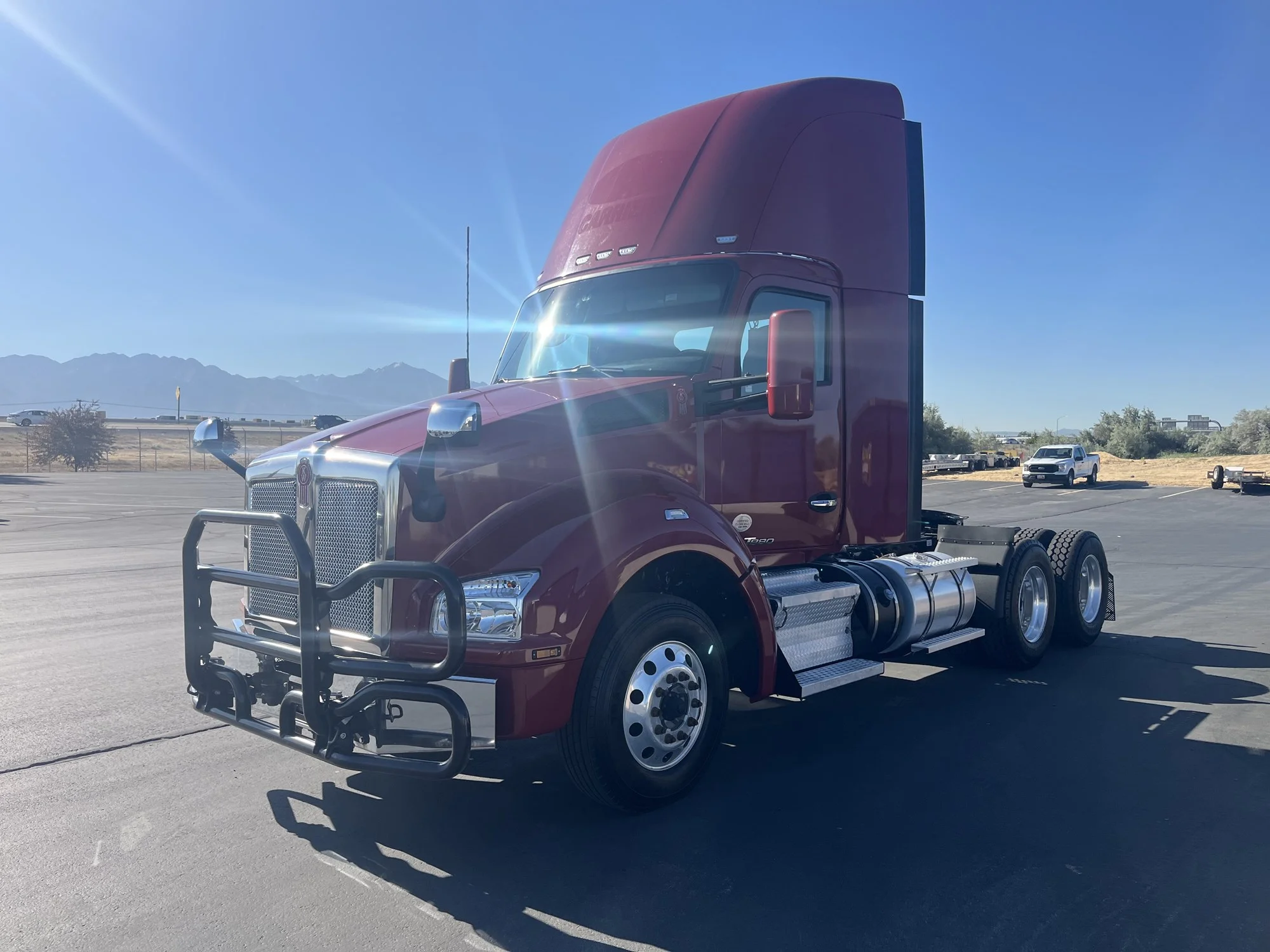 2022 Kenworth T880 in Idaho Falls, ID — photo 2