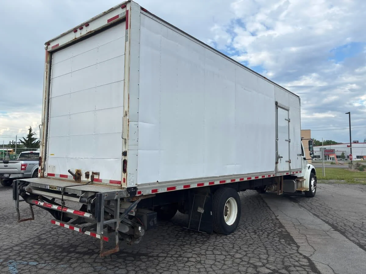 2019 Freightliner M2 106 in Syracuse, NY — photo 4