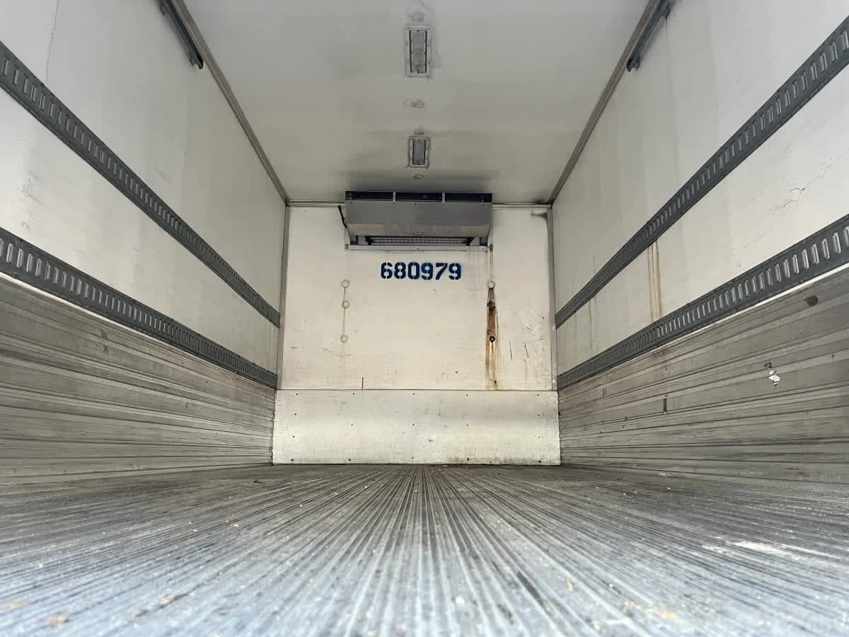 2018 Freightliner M2 106 - image 9