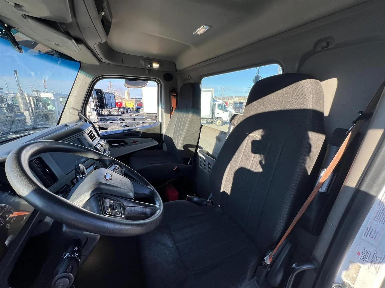 2022 Peterbilt 579 - image 7