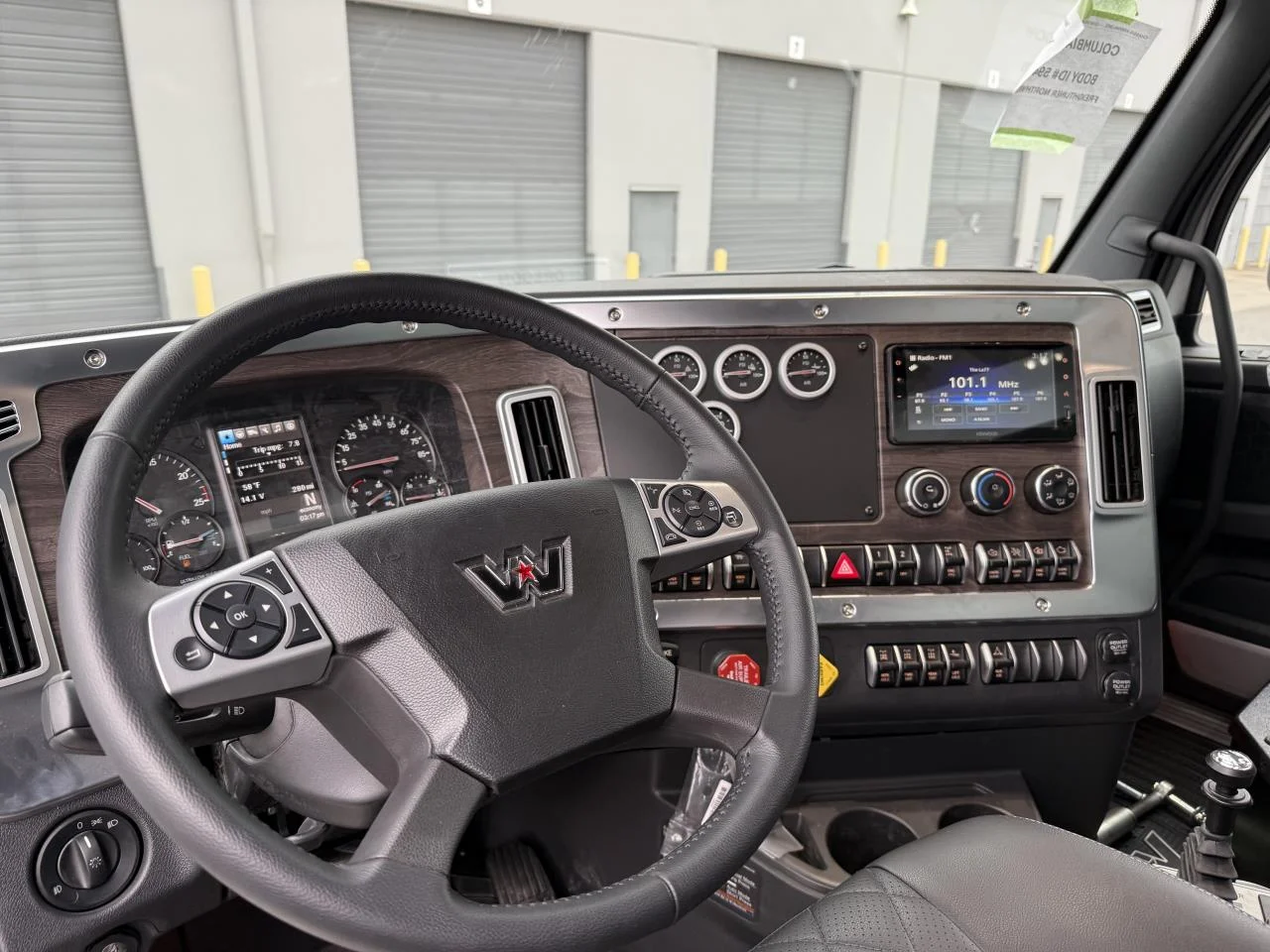 2025 Western Star 47X in Coburg, OR — photo 10