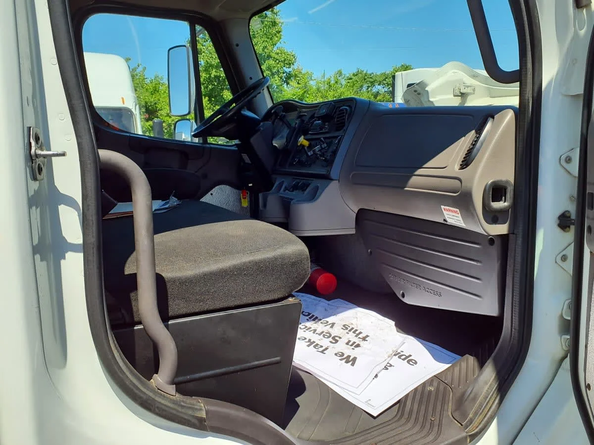 2019 Freightliner M2 106 in O'fallon, MO — photo 12