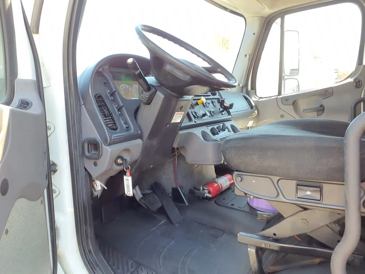 2019 Freightliner M2 106 in O'fallon, MO — photo 7