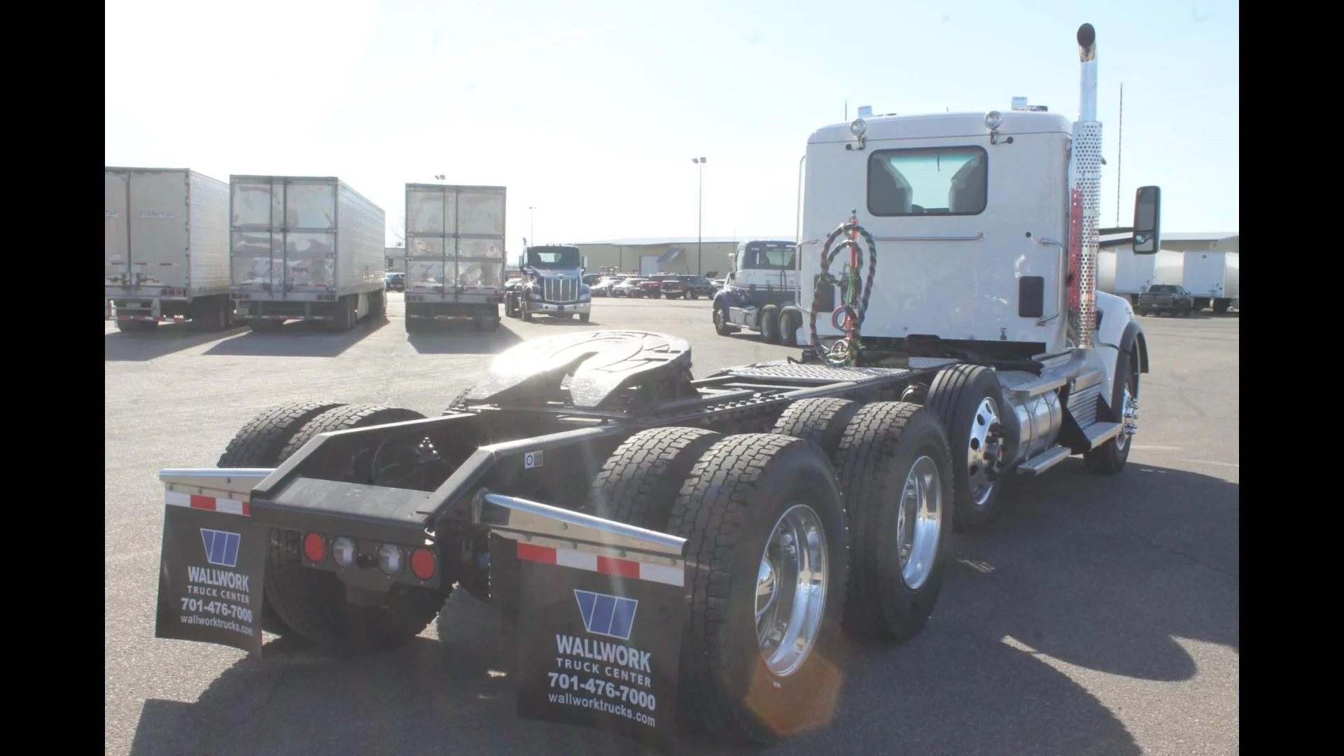 2025 Kenworth T880 in Bismarck — photo 5
