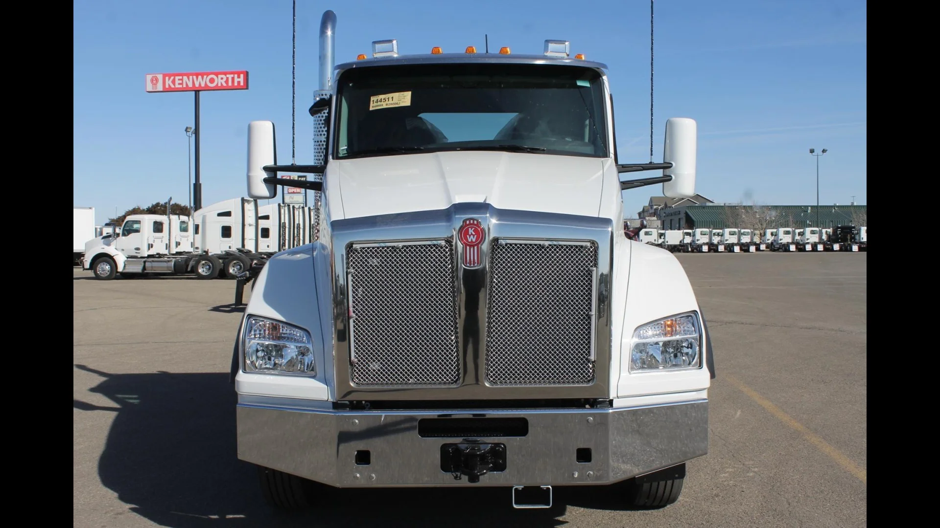 2025 Kenworth T880 in Bismarck — photo 8