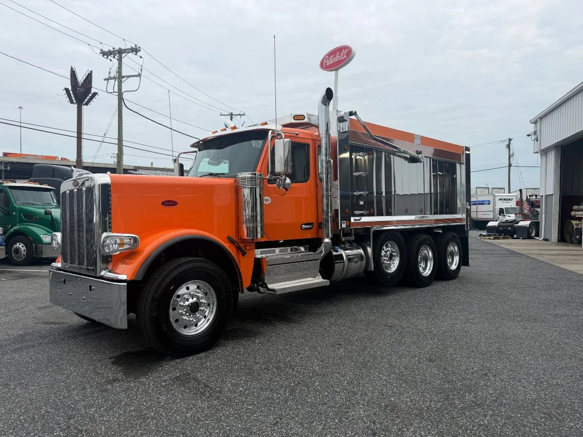 2027 Peterbilt 589 in Baltimore, MD — photo 4