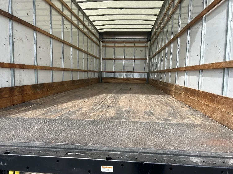 2021 International MV - image 10