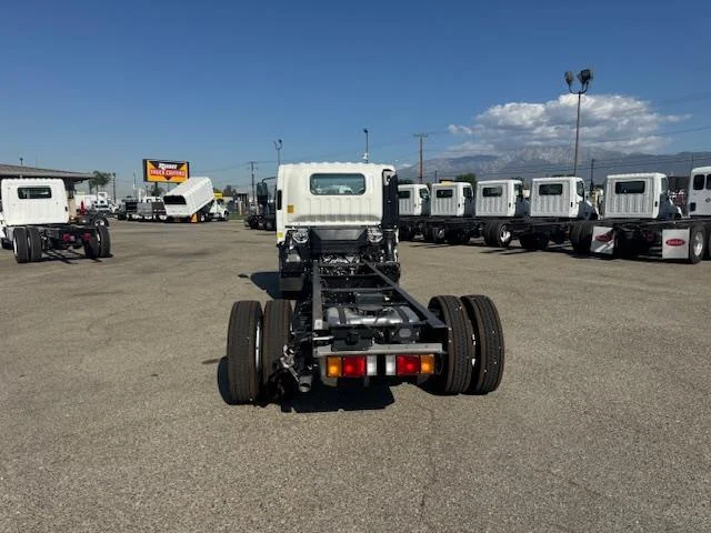 2026 Isuzu NRR - image 7