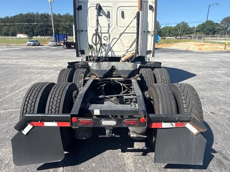 2021 Freightliner Cascadia in Conyers, GA — photo 6