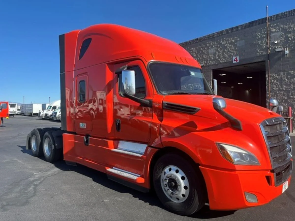 2020 Freightliner Cascadia