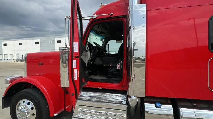 2026 Peterbilt 589 — photo 19
