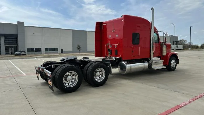 2026 Peterbilt 589 — photo 6