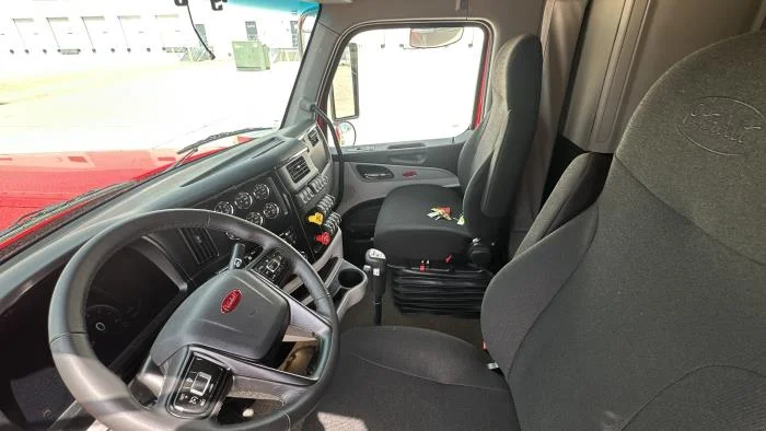 2026 Peterbilt 589 — photo 20
