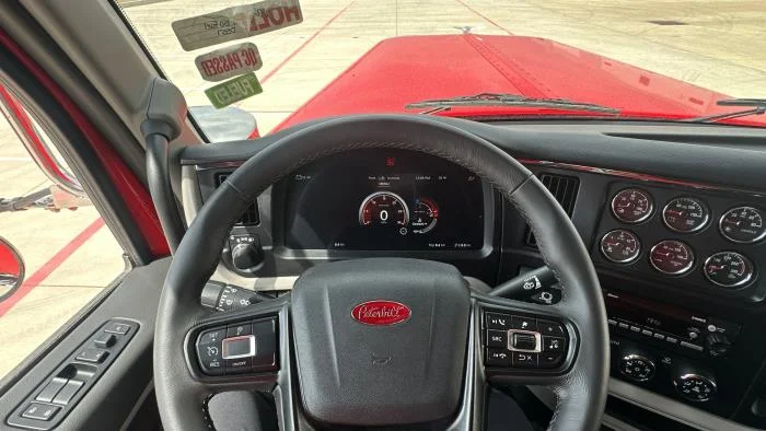 2026 Peterbilt 589 — photo 21