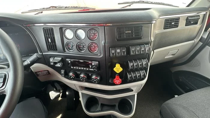 2026 Peterbilt 589 — photo 22