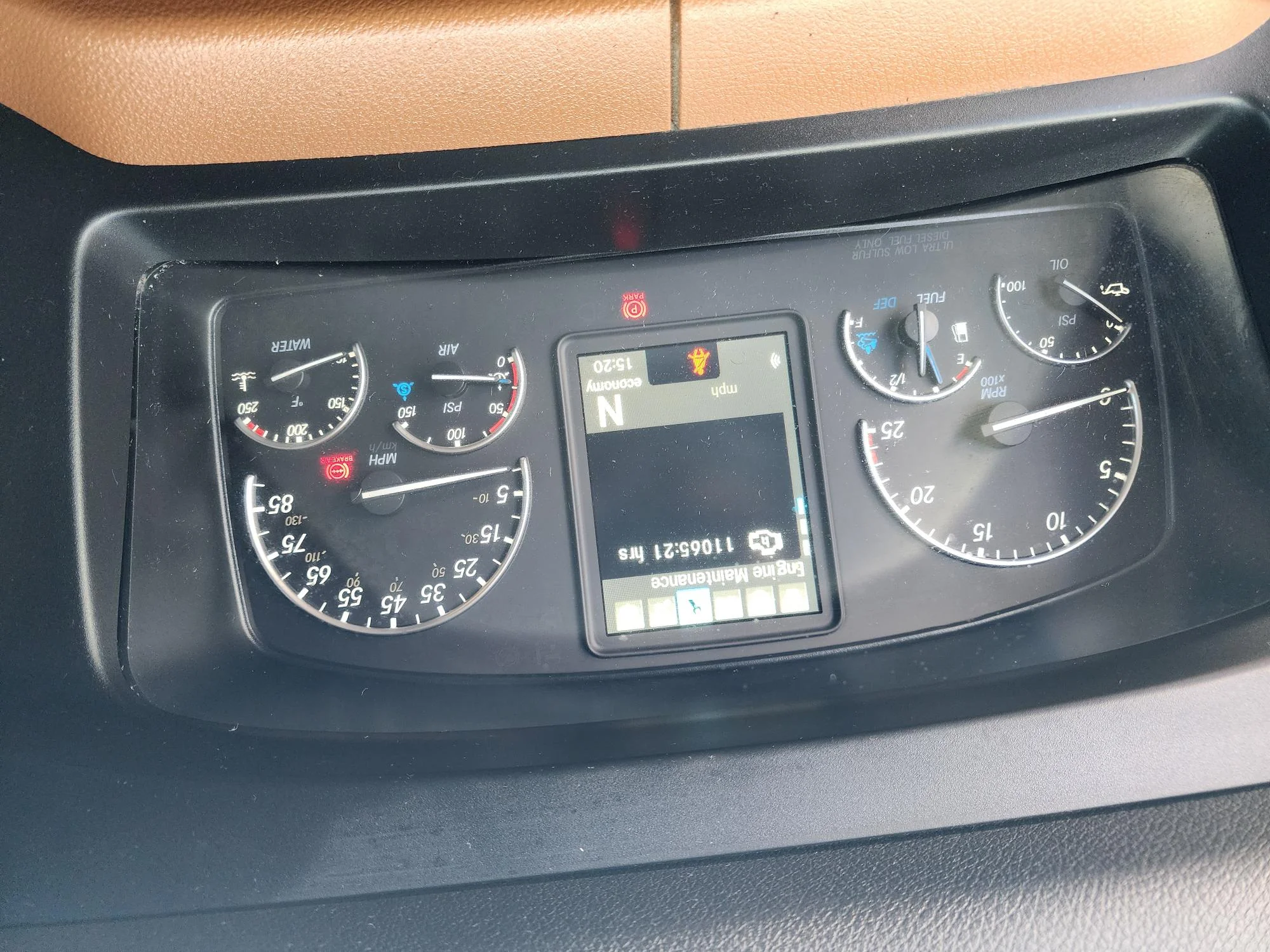 2021 Freightliner Cascadia in French Camp, CA — photo 9